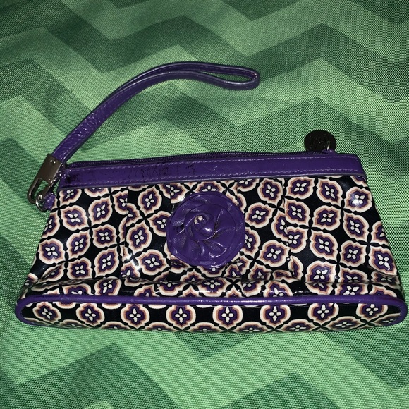 Vera Bradley Wristlet - Picture 1 of 7